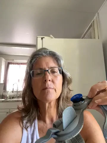 Customer with Treatmedy Bunion Fix